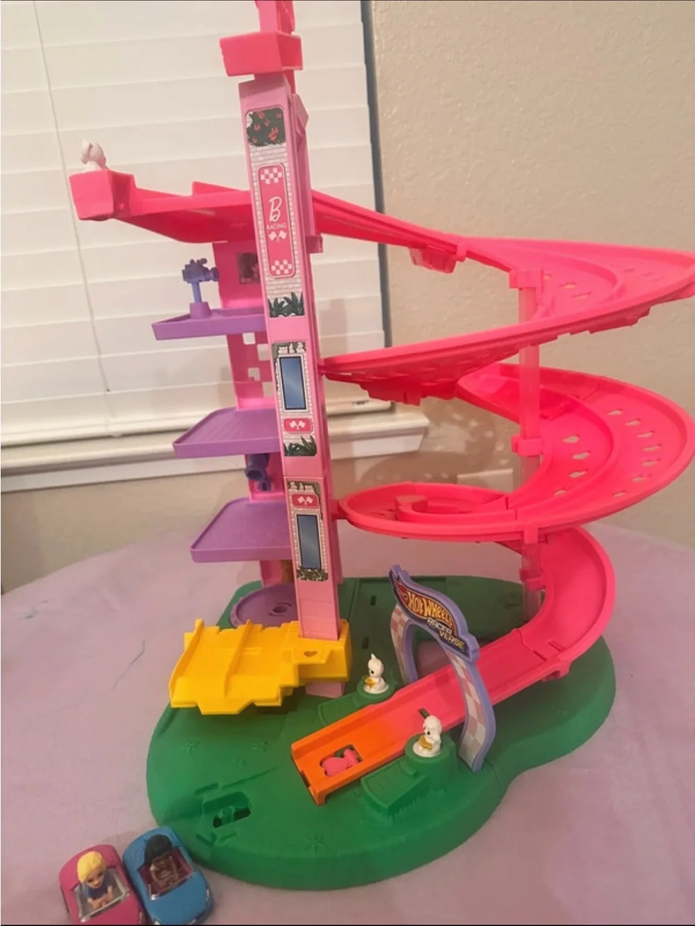 Barbie Hot Wheels RacerVerse Parking Garage Playset w 2 Cars & Figures